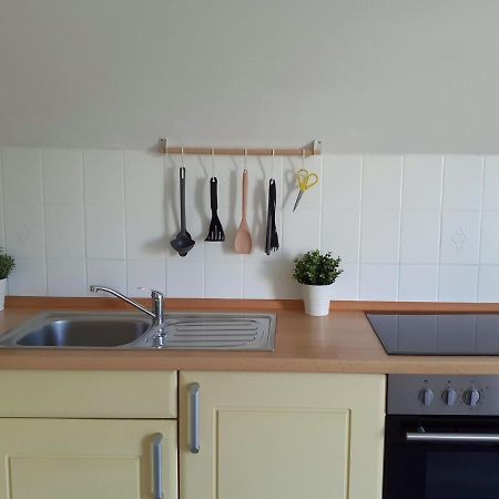 Eifelstern-Schoene Ferienwohnung Mit Balkon Kalenborn-Scheuern Buitenkant foto