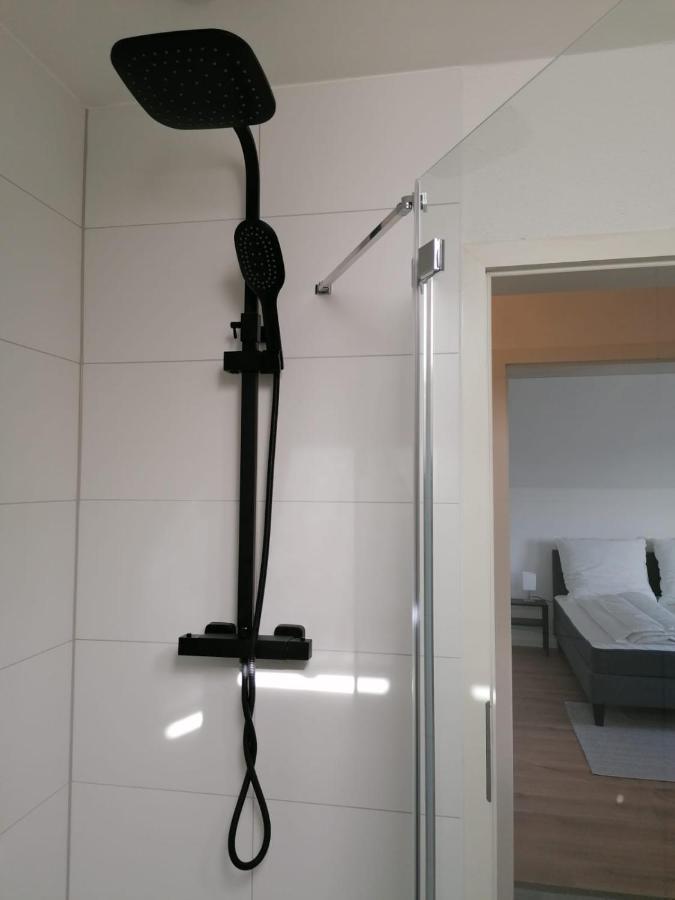 Eifelstern-Schoene Ferienwohnung Mit Balkon Kalenborn-Scheuern Buitenkant foto