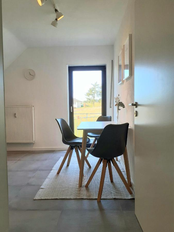 Eifelstern-Schoene Ferienwohnung Mit Balkon Kalenborn-Scheuern Buitenkant foto